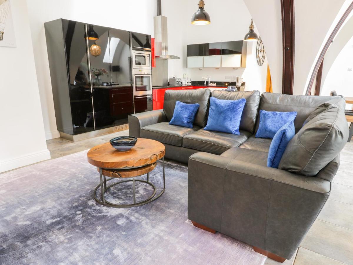 Penthouse St Mary'S Church موفات المظهر الخارجي الصورة