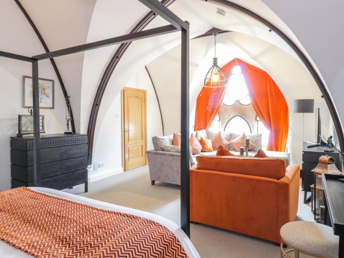Penthouse St Mary'S Church موفات المظهر الخارجي الصورة